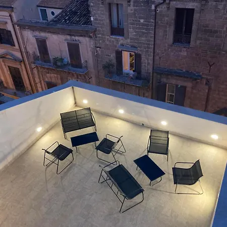 Garibaldi Couette-café 3*