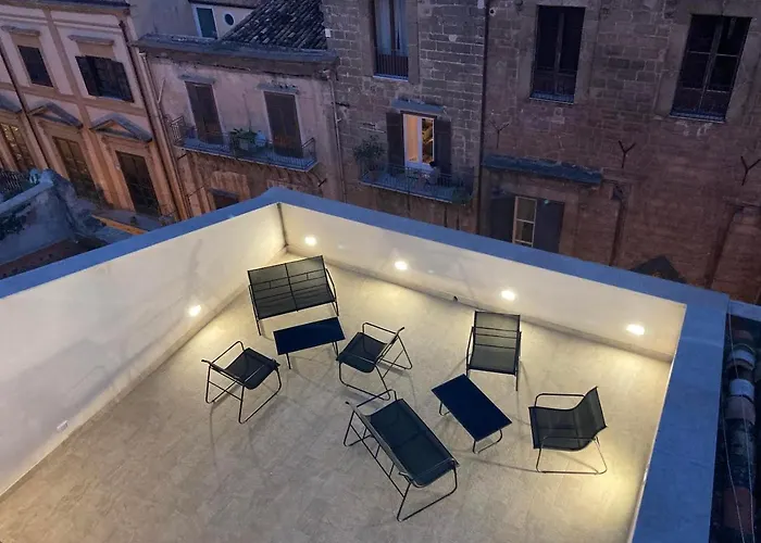 Garibaldi Bed & Breakfast 3*
